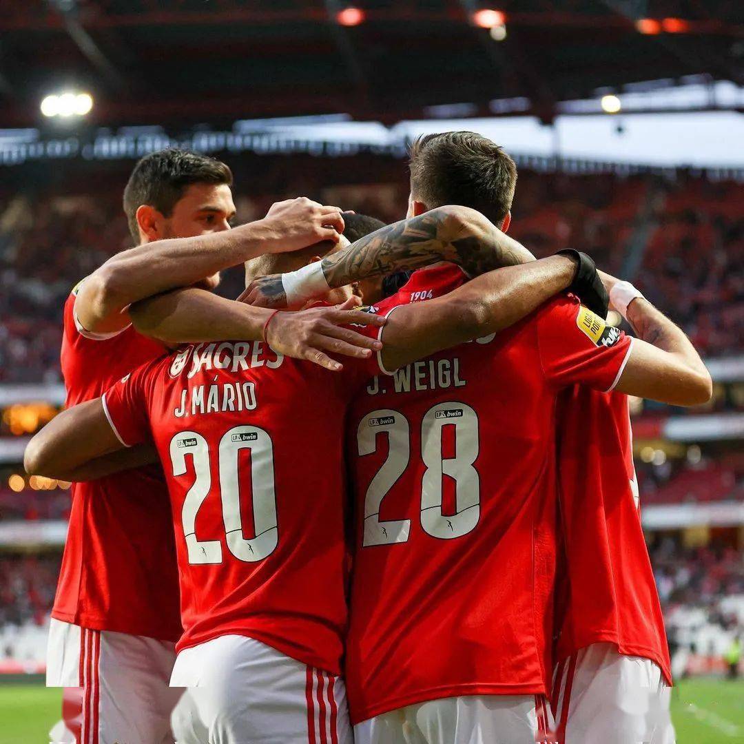 包含门兴格拉德巴赫内部会议纪要流出——赛后队长鼓劲，CBA常规赛使命明确，团队化学反应显著的词条-9游官网