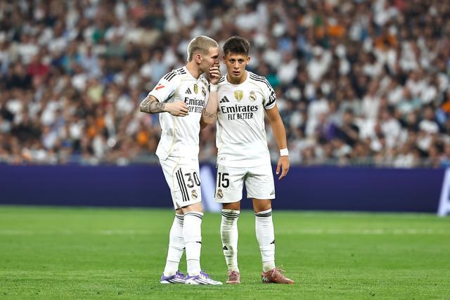 赛后本菲卡更衣室发声风云突变多特蒙德清晨调整名单,凯恩在西班牙队比赛中夺冠看傻球迷 -9游官网